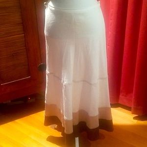 🥀White & Tan maxi skirt